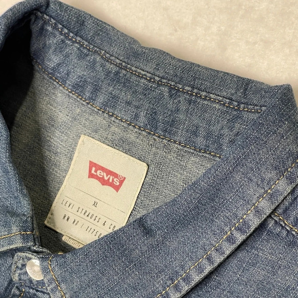 Levi’s Barstow Western Denim Men’s Long Sleeve Dark Blue Stonewash Medium Wash - Picture 7 of 9